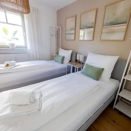 Come4stay Innstadtgarten Domblick Апартаменты *